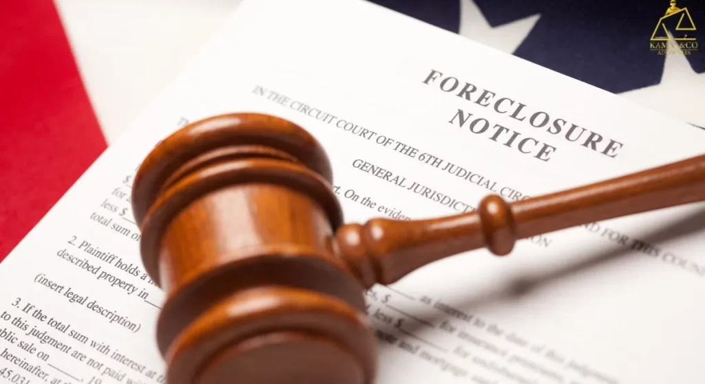 "Court notice in India showing legal summons under Civil Procedure Code, explaining difference between a lawyer’s notice and a court notice, including civil, criminal, and family cases"